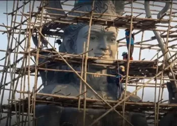 Radical Islamists forced to stop the construction of Bhagwan Ram idol in Bangladesh