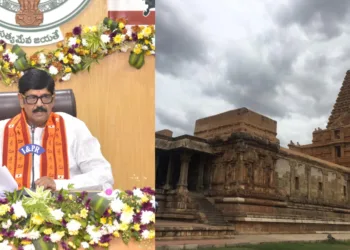 Endowments Andhra Pradesh Minister Anam Ramanarayana Reddy (Left Side)