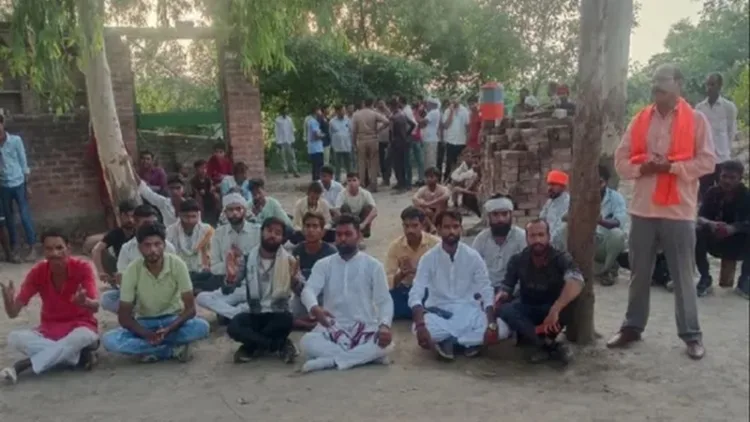 Unnao: Clash Erupts Over Alleged Illegal Madrasa on Government Land; Hindu Activists Claim Attack During Visit to Site