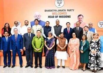 BJP National President Shri Nitin Nabin poses for a group photograph with representatives from 12 countries under the "Know BJP" initiative at the BJP Headquarters in New Delhi on May 26, 2026.