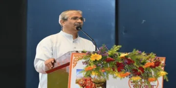 Atul Limaye Ji Sah Sarkaryavah, Rashtriya Swayamsevak Sangh while addressing a Pramukh Jan Gosthi Rashtriya at Raipur, Chhattisgarh
