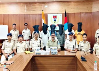 Seven maoists, including an area commander of the banned outfit PLFI, were arrested in Jharkhand’s Khunti district