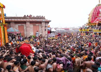 Lakhs of devotees gathered in Puri for Rath Yatra
