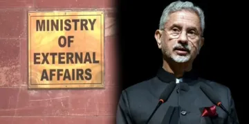 Foreign Ministry Warns Public Against Fraudsters Posing as MEA Advisors on Social Media & Offering Paid Consultations