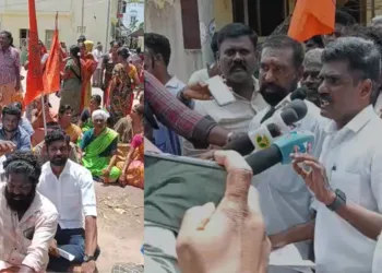 Hindu Munnani protesting against the temple demolition move