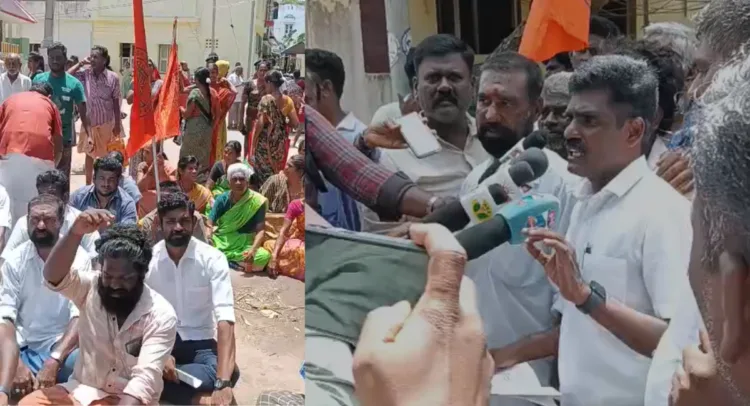 Hindu Munnani protesting against the temple demolition move