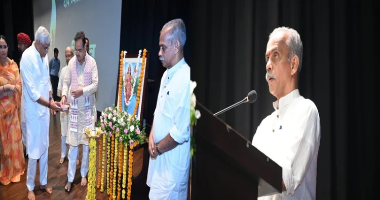 (Left) Rajasthan Chief Minister Bhajan Lal Sharma lights the ceremonial lamp (Right) Pragya Pravah National Convenor J Nandakumar