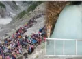 Devotees on their way to worship at Amarnath cave