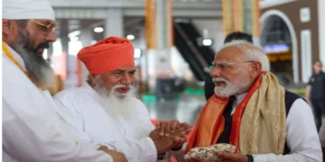 PM Modi Applauds Sant Niranjan Dass' Social Welfare Work During Punjab Visit