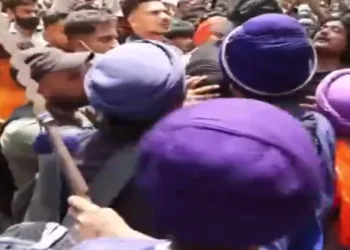 Nihang Sikhs at Delhi Jantar Mantar Protest