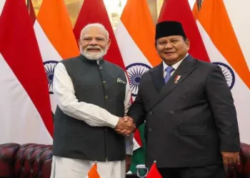 Prime Minister Narendra Modi with Indonesia President Prabowo Subianto