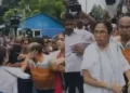 The TMC chief led a protest march from Ballygunge Phari to Hazra More over the rape and murder of an 11-year-old girl in Baruipur. (Photo: X)