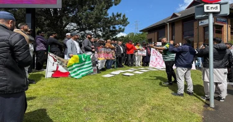 Kashmiri diaspora protests in Bradford over Pakistan's crackdown in PoJK