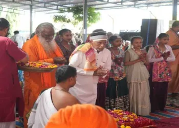 A tribal man does Ghar Wapsi and returns to the Sanatan fold