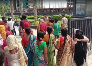 Family members of the minor girl assembled outside the mall