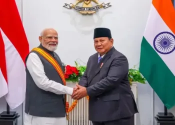 Prime Minister Narendra Modi (Left) and Indonesian President Prabowo Subianto (Right)