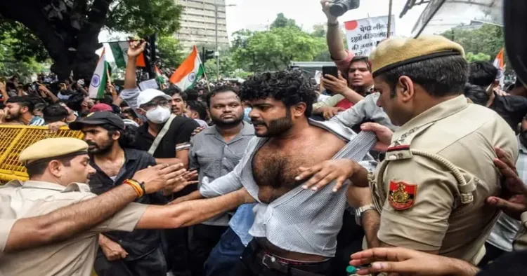 Delhi's CJP protest allegedly shifted from student issues to political confrontation, overshadowing educational concerns