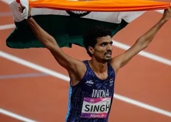 Gulveer Singh wins India's first-ever CWG men's 10,000m medal with silver