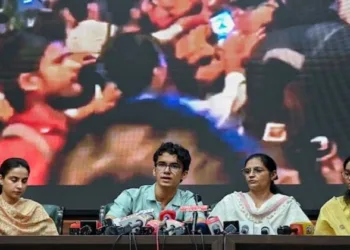 Family members of Delhi Police personnel addressing media