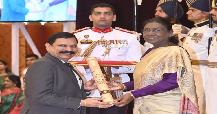 Dr Suresh Hanagavadi conferred with Padmashri