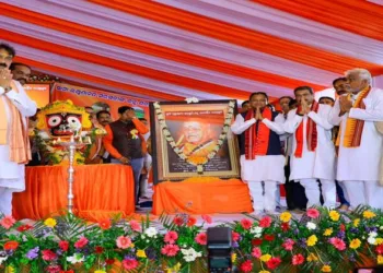 Odisha Chief Minister Mohan Charan Majhi and other dignitaries at the birth centenary celebrations of Swami Laxmanananda Saraswati Ji, held at Gurujang in Talcher