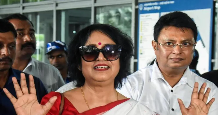 Taslima Nasrin returns to Kolkata