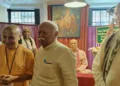 A historic moment at 26 Second Avenue, New York—the birthplace of ISKCON. Hon. RSS Sarsanghchalak Shri Mohan Bhagwat ji visited this sacred place and offered a garland to Śrīla Prabhupāda.