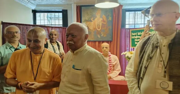 A historic moment at 26 Second Avenue, New York—the birthplace of ISKCON. Hon. RSS Sarsanghchalak Shri Mohan Bhagwat ji visited this sacred place and offered a garland to Śrīla Prabhupāda.