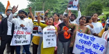 Students protesting in Jharkhand
