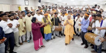 Nomadic tribes performance for thanksgiving UP CM Yogi Adityanath