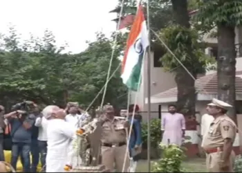 RSS Sarsanghchalk Dr Mohan Bhagwat hoists the Tiranga