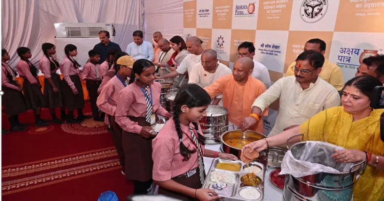 Mid-day meal by Akshay Patra Foundation in Gorakhpur