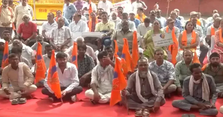 BMS volunteers gather at Jantar Mantar to raise 11 demands