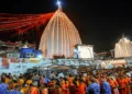 Devotees throng Baba Baidyanath Dham in Deoghar