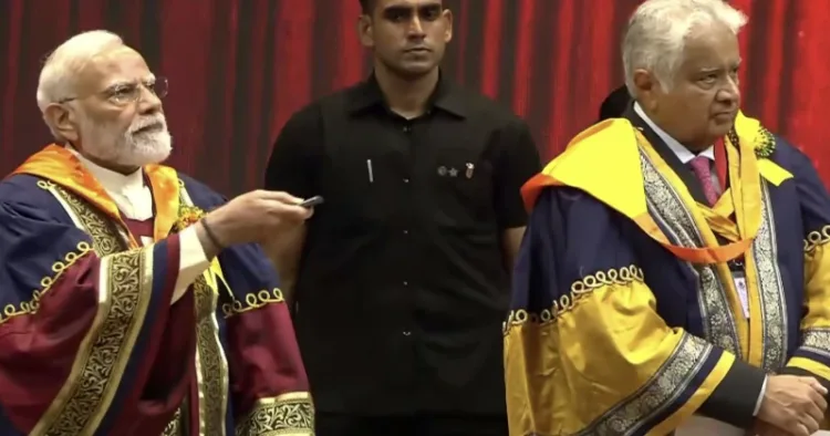 PM Modi at IIT Delhi with Chairperson of the Board of Governors, Harish Salve (Photo: ANI)