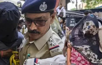 Accused and his girlfriend in the police custody