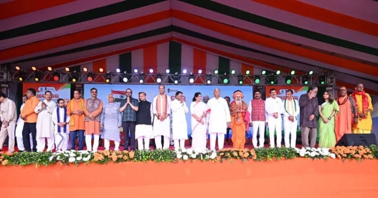 Odisha CM Minister Mohan Charan Majhi, along with senior state leaders, participates in the Tiranga Yatra during the ‘Har Ghar Tiranga’ programme in Bhubaneswar