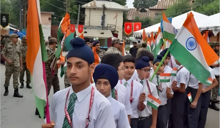 Ahead of the 80th Independence Day, CRPF held a Tiranga Rally with Srinagar school students to promote patriotism