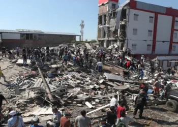 Colombia has reported at least 132 deaths and 570 injuries after a powerful magnitude 7.4 earthquake struck the country