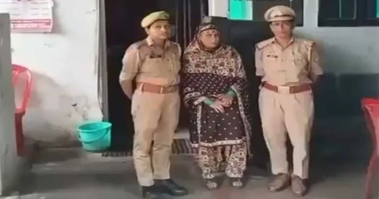 Bijnor Police arrested Naseem Bano alias Nasso for posing as Manisha Singh and using fake documents to register land and obtain a loan