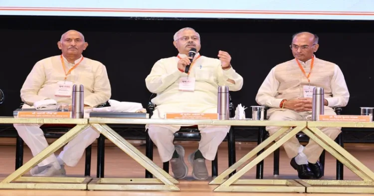 RSS Akhil Bharatiya Prachar Pramukh Sunil Ambekar ji addressing the gathering