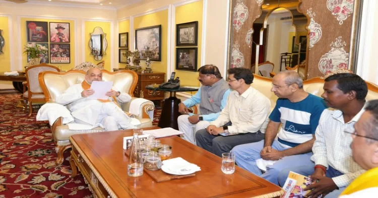 Union Home Minister Amit Shah meets the delegation of Vanvasi Kalyan Ashram