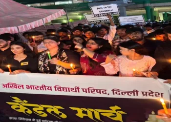 ABVP takes out candle march to pay tribute to the students who lost their lives in the Satya Niketan building collapse