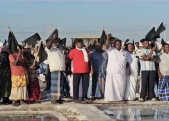 Salt-pan workers staged a black flag protest on September 7 at in Thoothukudi