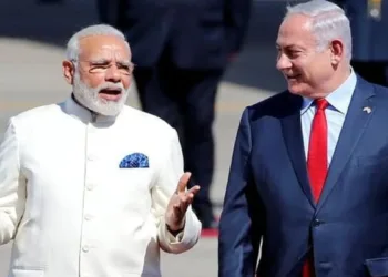 India's Prime Minister Narendra Modi (left) Israeli PM Benjamin Nethanyahu (Right)