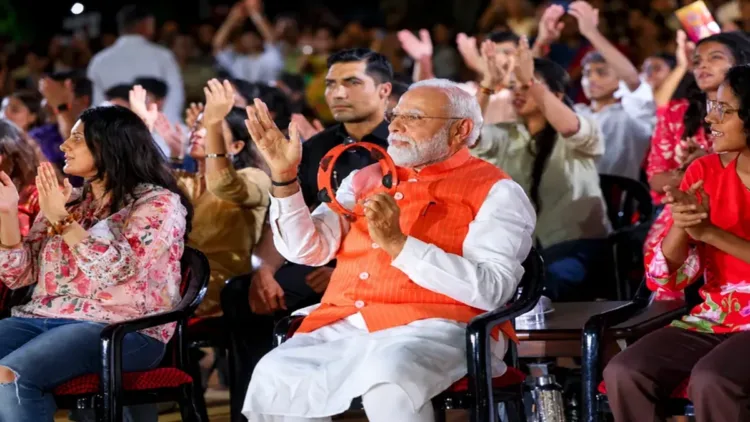 PM Modi joins youngsters at Bhajan Clubbing in Delhi