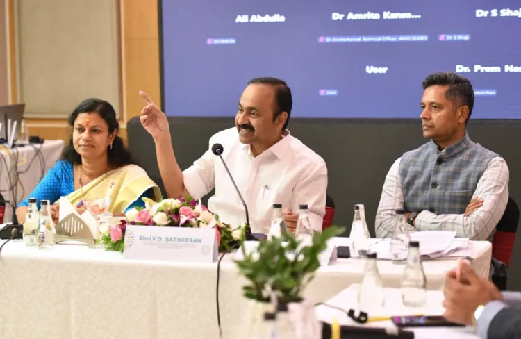 Keralam CM VD Satheeshan (Middle)