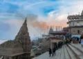 At Manikarnika Ghat, Ratneshwar Mahadev Mandir’s lean meets the repeating geometry of its Nagara-style spire