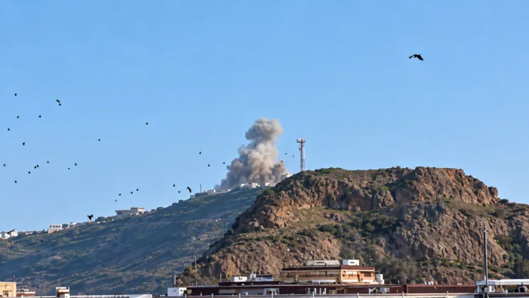 Houthis Attack on Yemen Presidential Palace