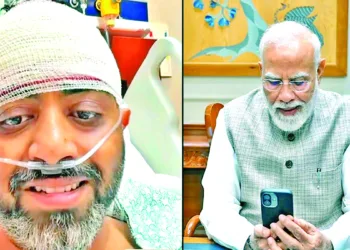 Prime Minister Narendra Modi Speaking to Injured Pilot Captain Smit Machchhar